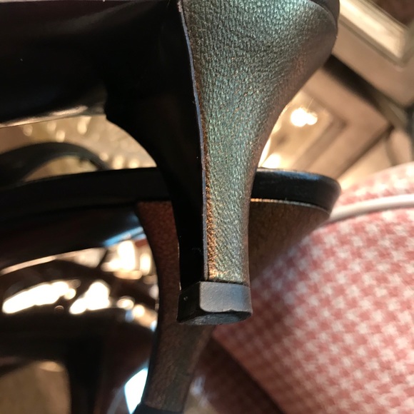 PRADA - Picture 11 of 16